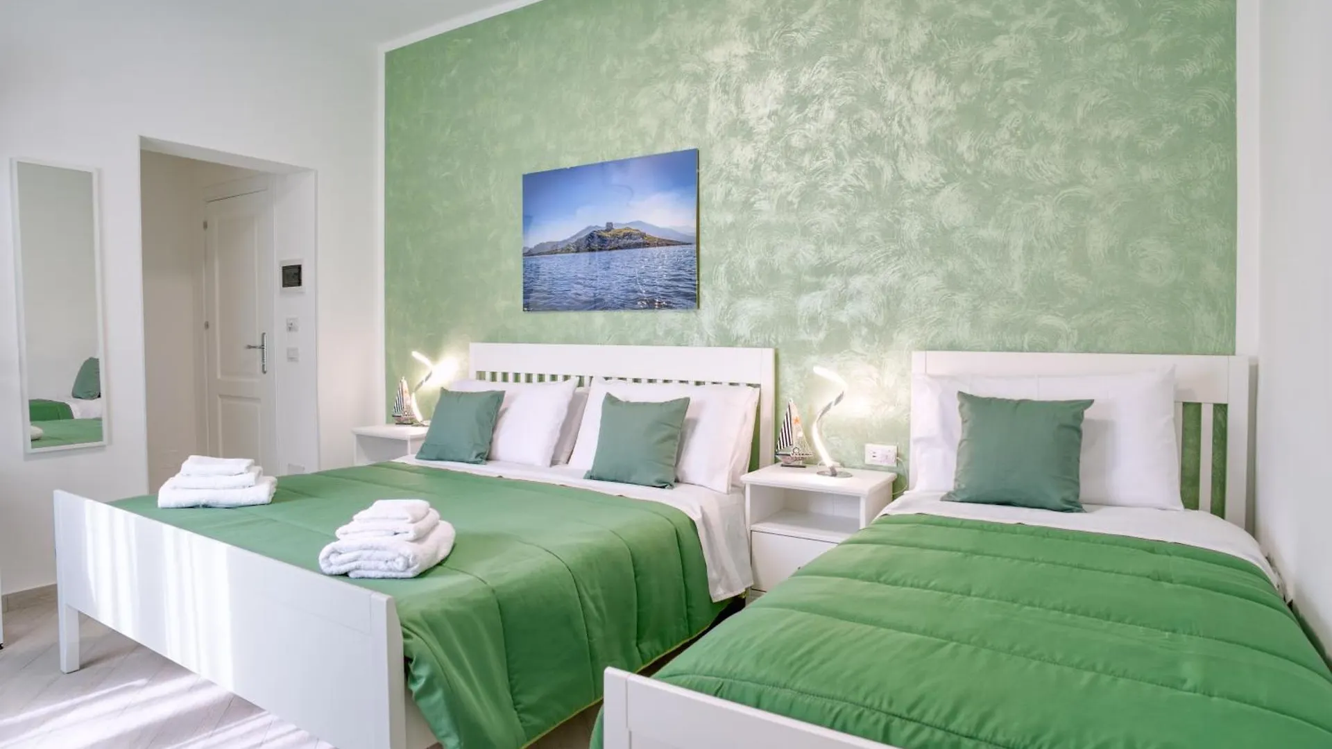 Bed & Breakfast Vista Mare Rooms Isola delle Femmine